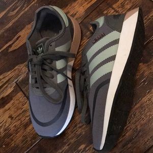 Adidas n 5923
